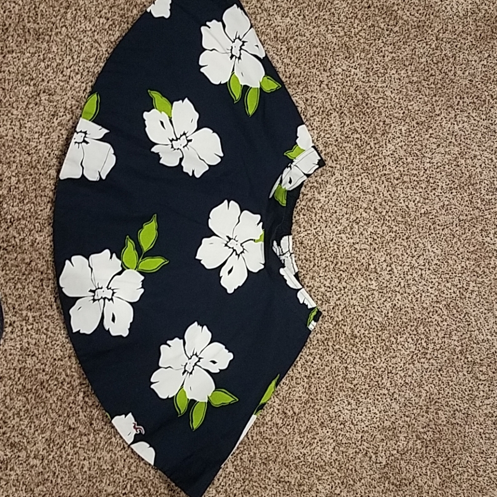 Hollister floral skirt